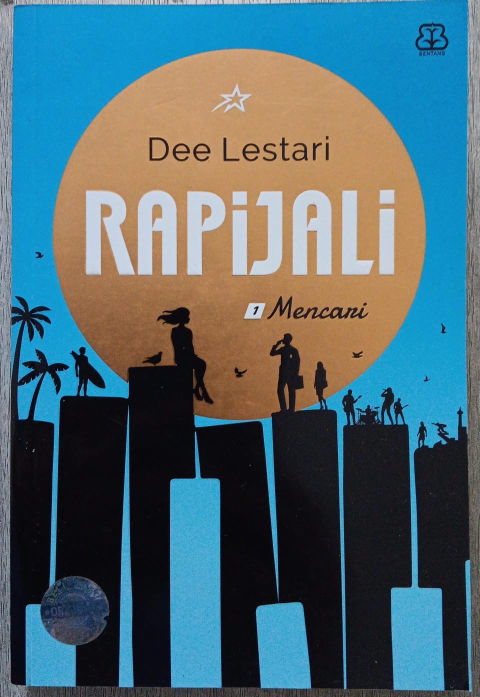 Rapijali ; 1. Mencari
